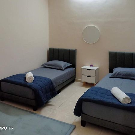 Melissa Homestay Merlimau Bagian luar foto
