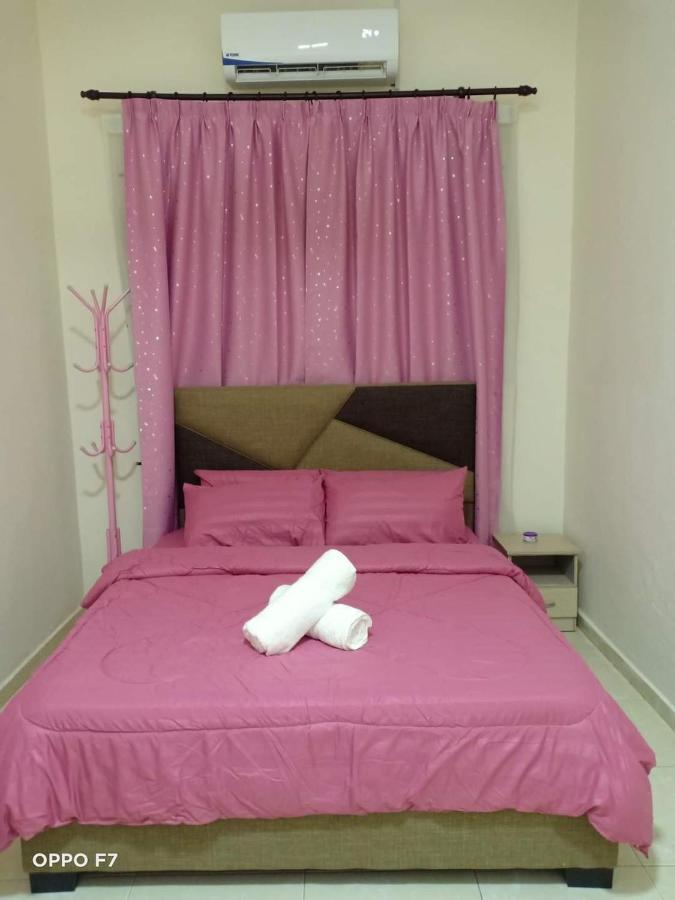Melissa Homestay Merlimau Bagian luar foto